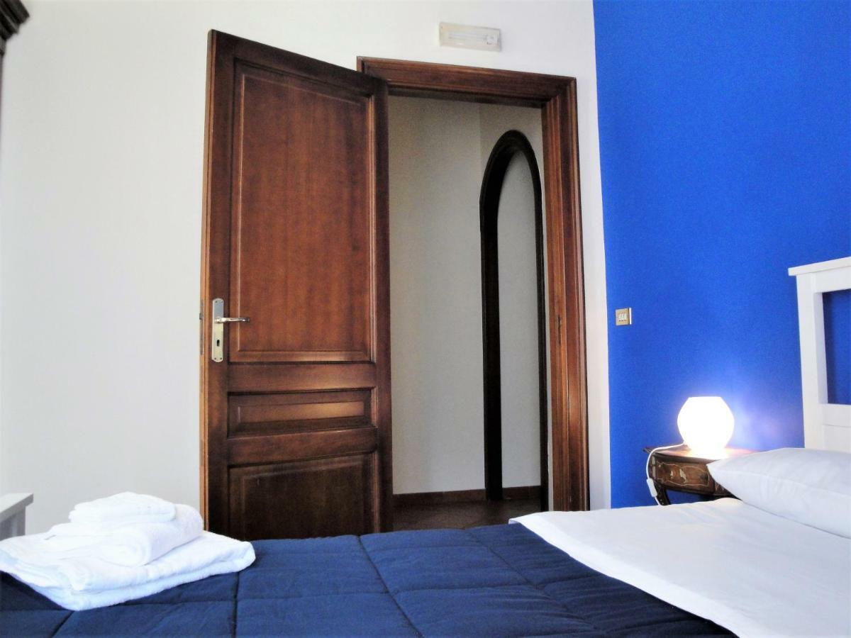 Umberto I Holiday House Naples Exterior photo